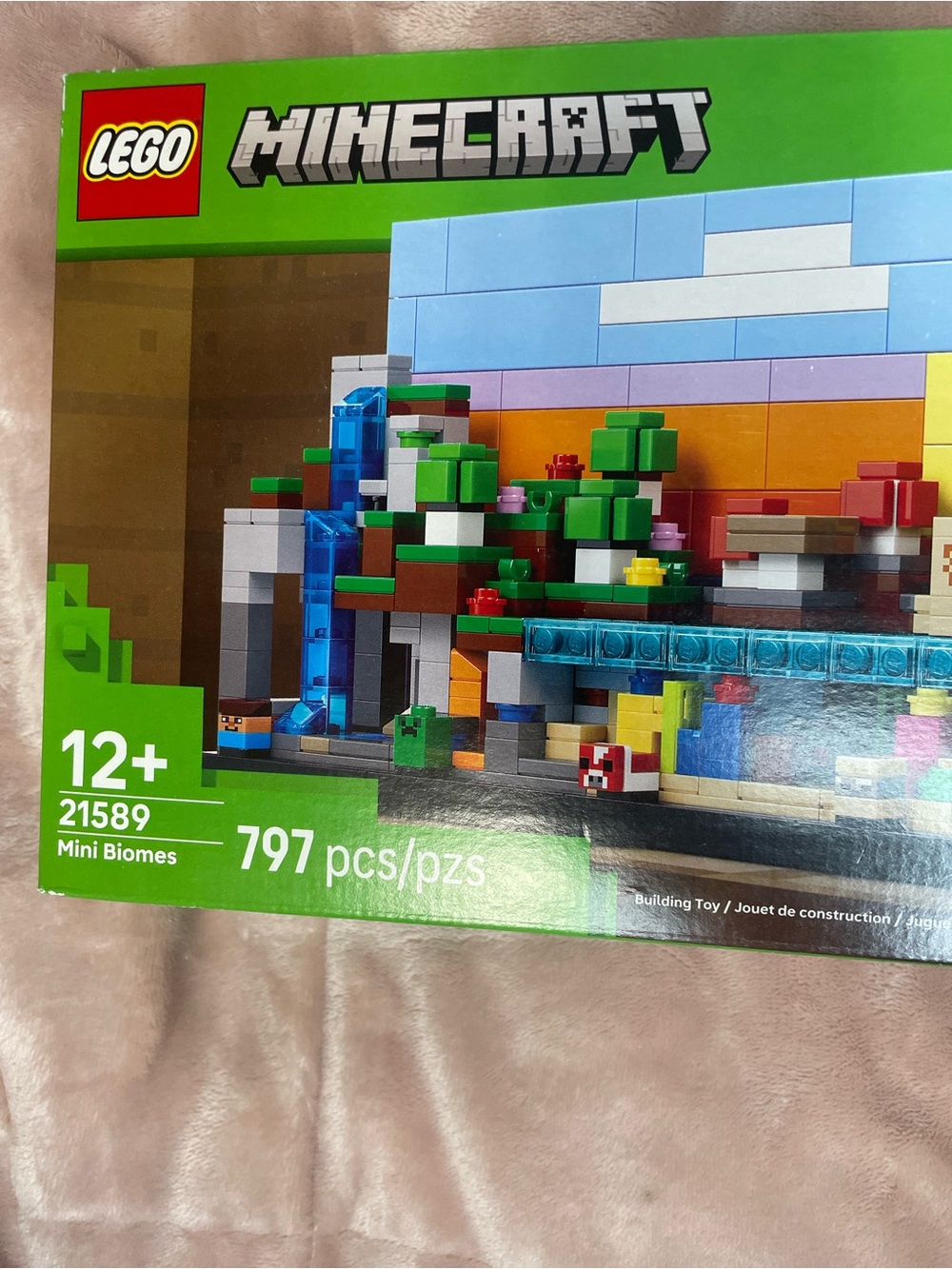 Lego Minecraft Building Set - Picture 2 of 3